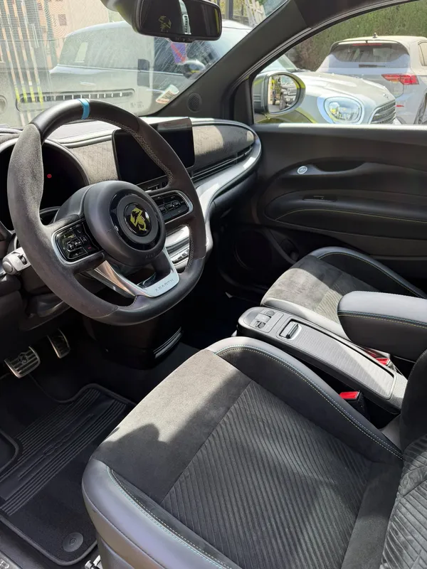 Détailing Fiat Abarth par LCJ Detailing